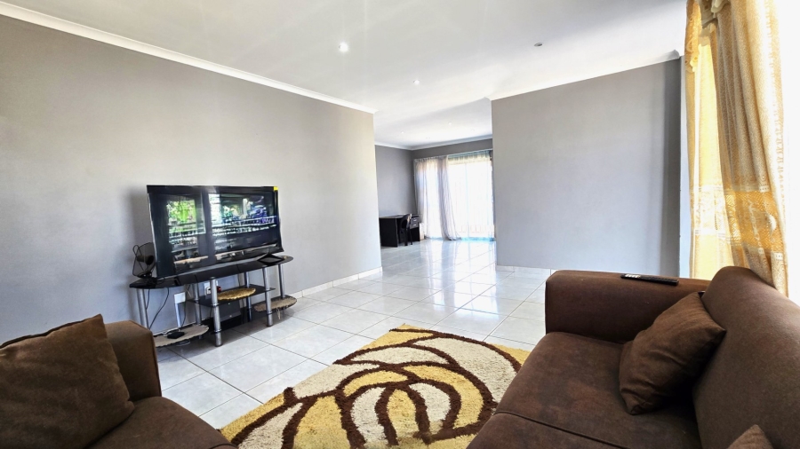 3 Bedroom Property for Sale in Grasslands Free State